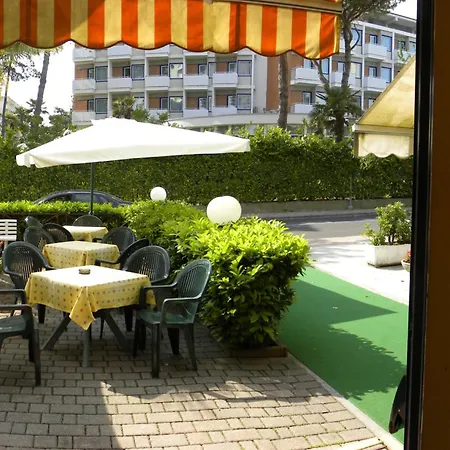 Hotel Santa Cruz 3*